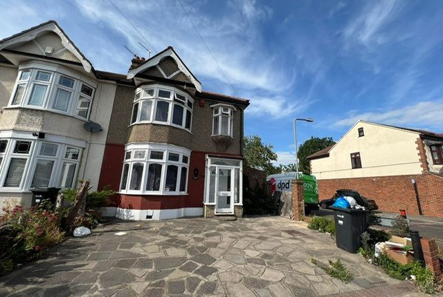 3 bed end terrace house