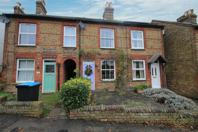 Vicarage Lane, Kings Langley 2 bed terraced house for sale