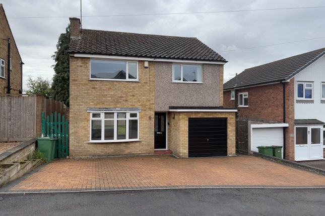 3 bed detached house