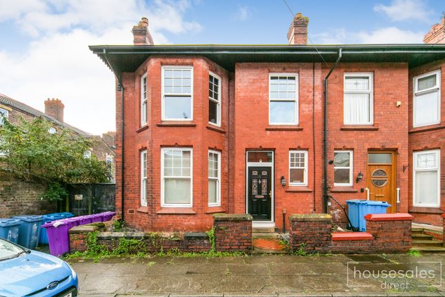 4 bedroom end of terrace house for sale