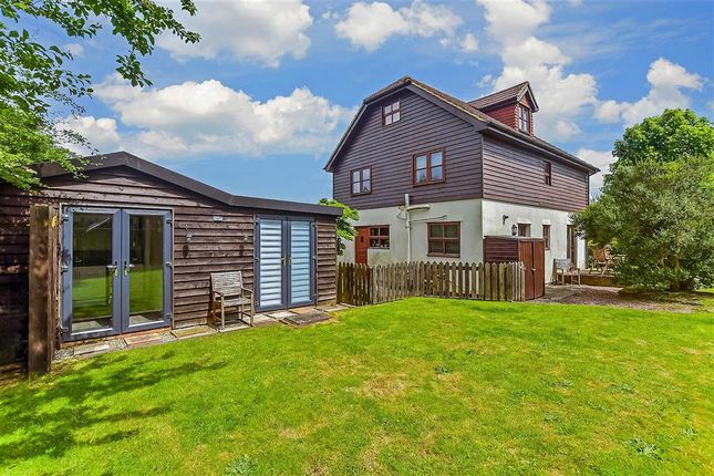 4 bed detached house