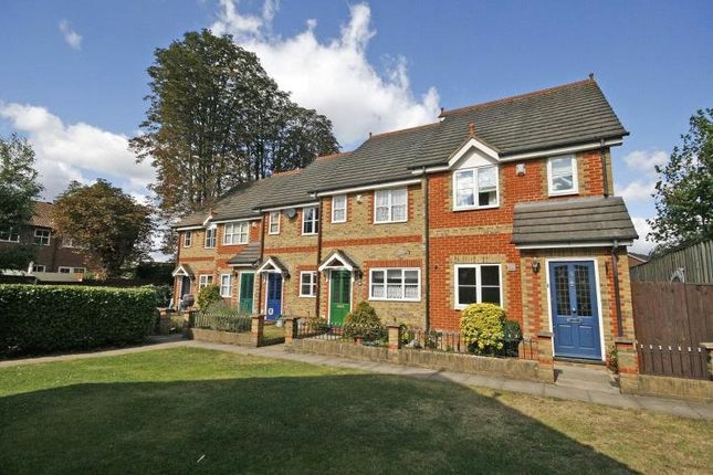 Church Mews, Addlestone KT15 3 bed house for sale