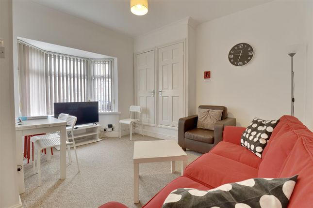 4 bedroom end of terrace house for sale