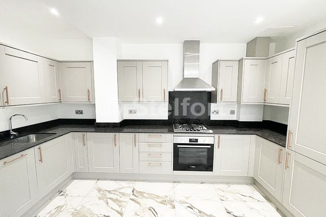5 bedroom terraced house for sale