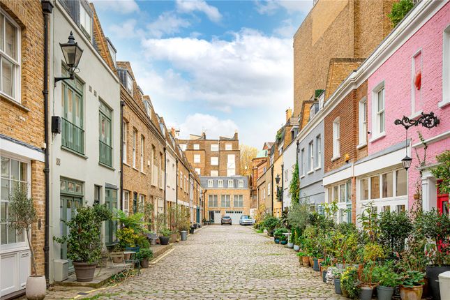 2 bedroom mews property for sale