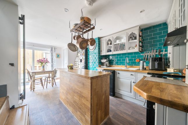 The Causeway, Bristol BS36 3 bed semi