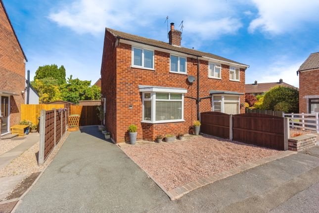 2 bedroom semi-detached house for sale