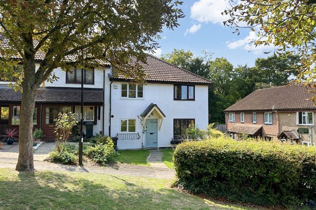 Aveling Close, Purley CR8 2 bed terraced house for sale