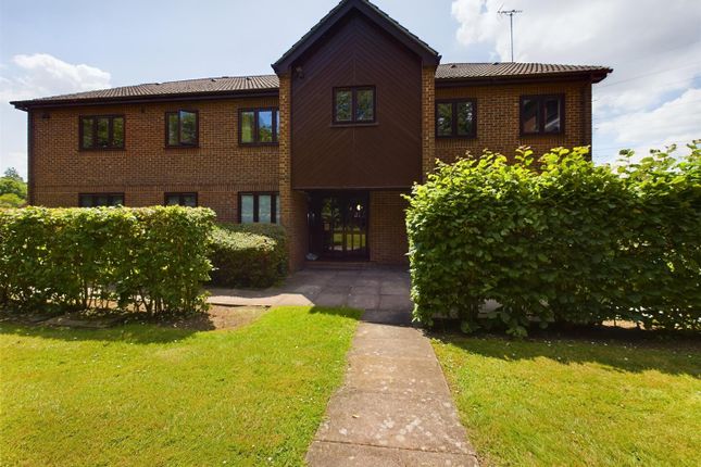 Dormer Close, Aylesbury HP21 1 bed flat for sale