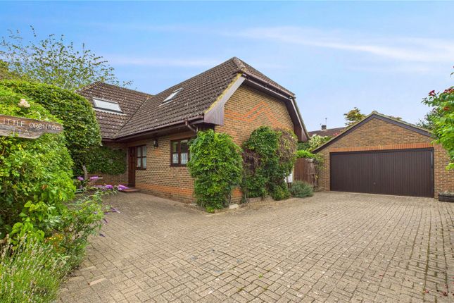 Old Malt Way, Surrey GU21 3 bed detached house for sale