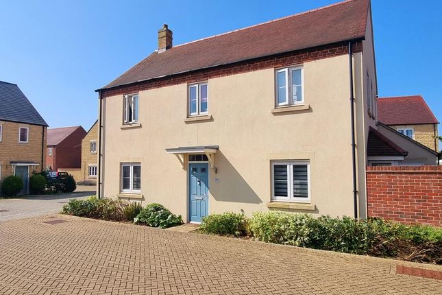 Kingsmere,  Bicester,  Oxfordshire, ... 4 bed detached house for sale