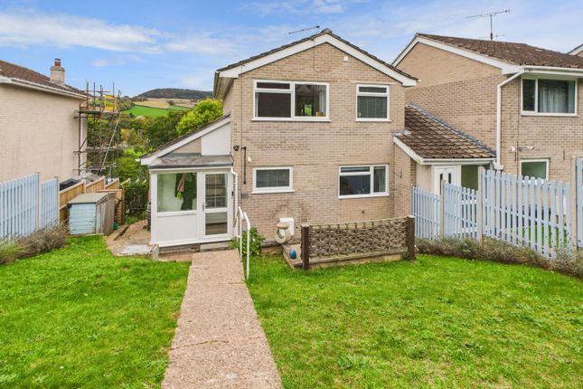 3 bedroom link detached house for sale