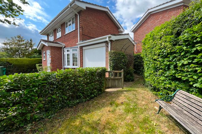 Homefield, Hillcrest Road, Edenbridge 4 bed link detached house for sale