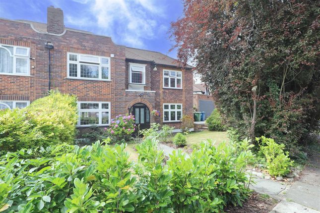 5 bedroom semi-detached house for sale