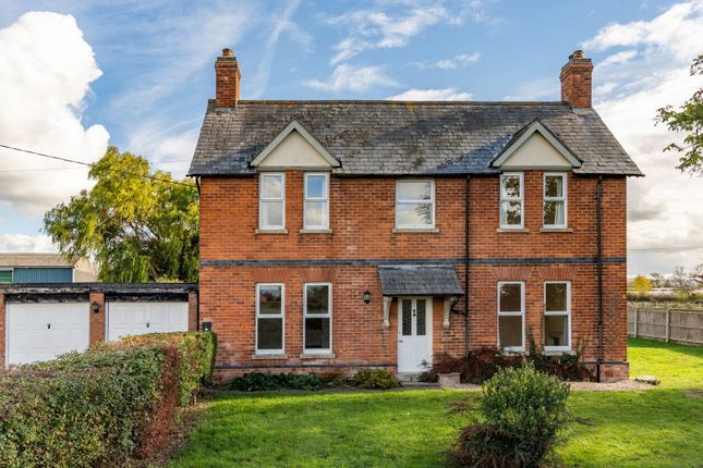 Tewkesbury GL20 4 bed detached house for sale