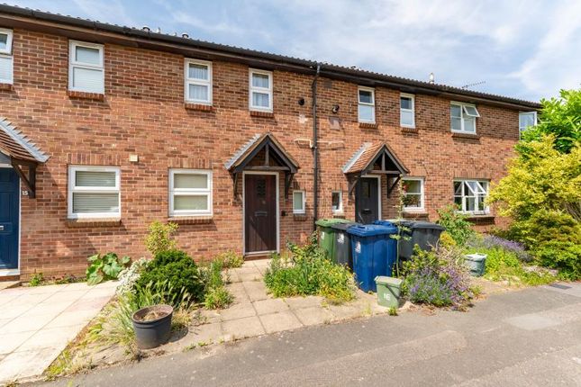 Clementine Close, W13 2 bed terraced house for sale
