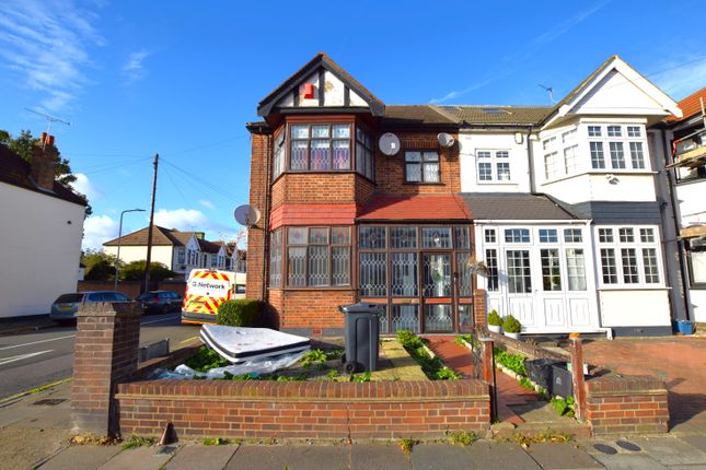 3 bed end terrace house