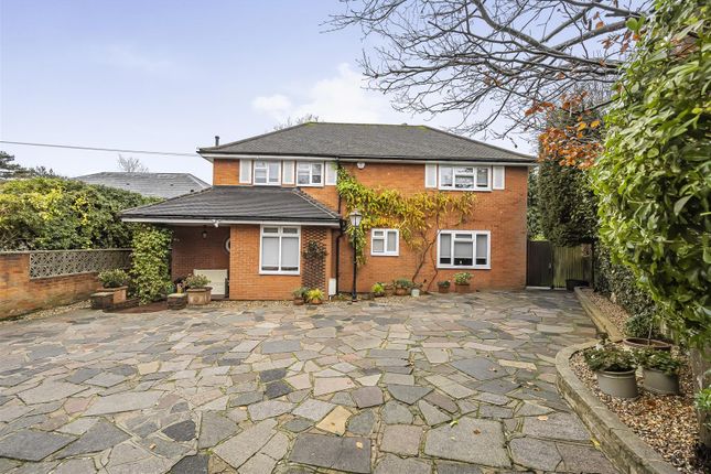 Little Common, Stanmore HA7 4 bed detached house for sale