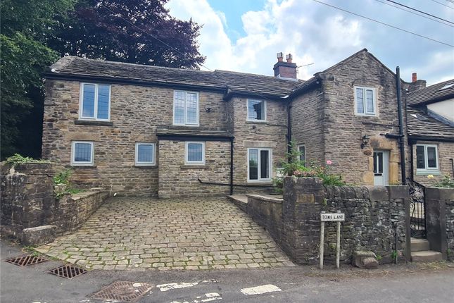 Town Lane, Charlesworth, Glossop... 4 bed semi