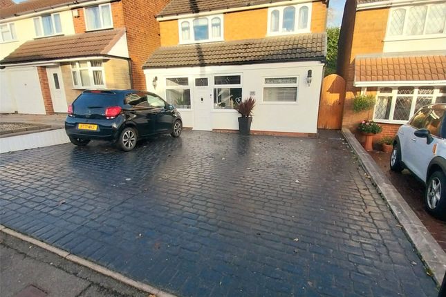 3 bed detached house