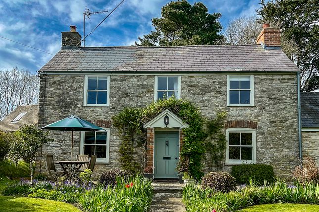 5 bed detached house
