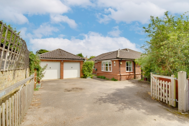 Library Walk, Somersham, PE28 3 bed detached bungalow for sale