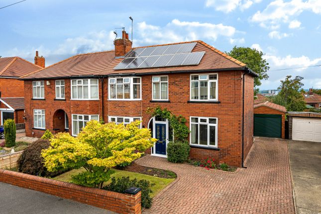 Armley Grange Oval, Leeds, West... 3 bed semi