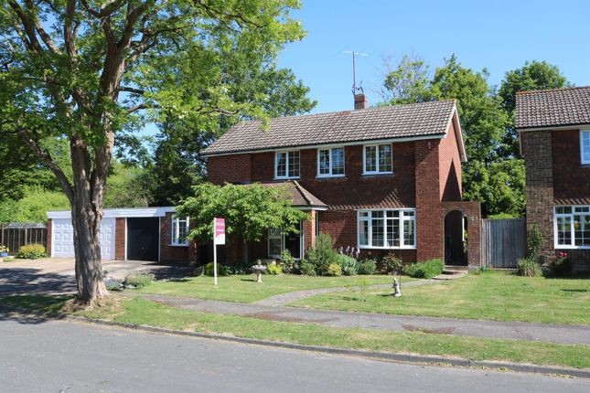 CANNON WAY, FETCHAM KT22 4 bed detached house for sale