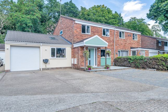 Woodlands Way, Bury St. Edmunds IP28 3 bed semi