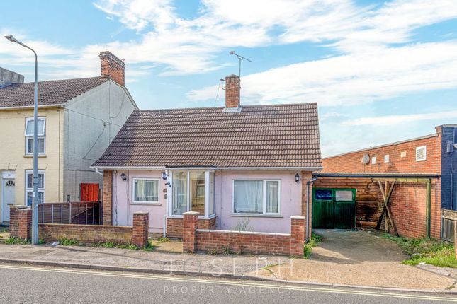 Bramford Lane, Ipswich, IP1 2 bed detached bungalow for sale
