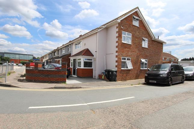 9 bed detached house
