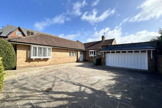 3 bedroom detached bungalow for sale