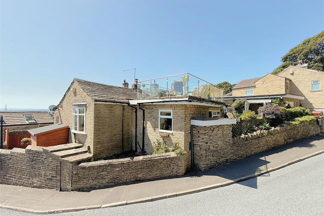 3 bedroom link detached house for sale