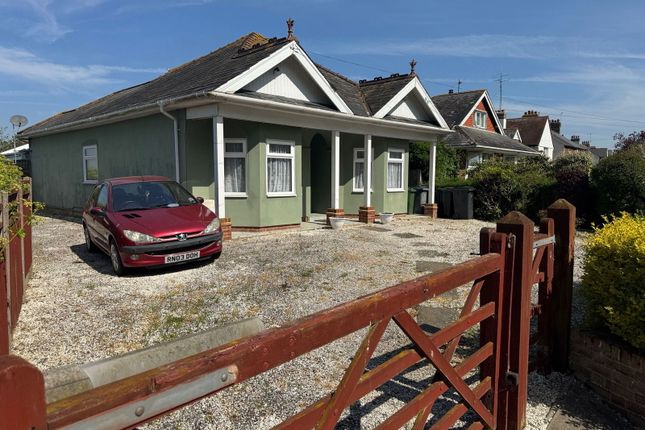 Dover Road, Sandwich CT13 2 bed detached bungalow for sale