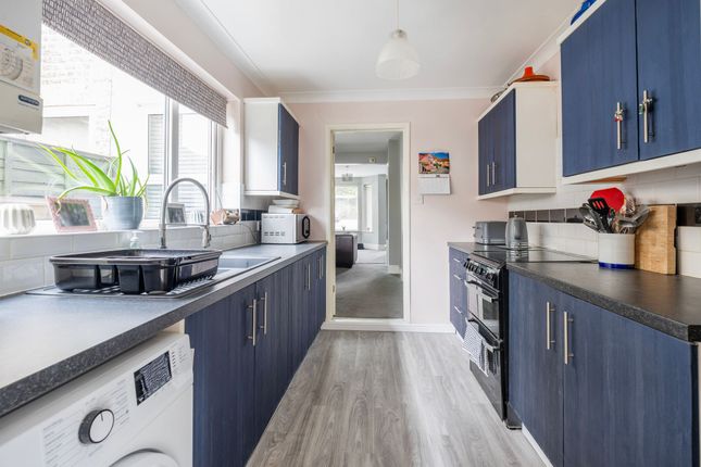 Holly Road, Lowestoft 3 bed terraced house for sale