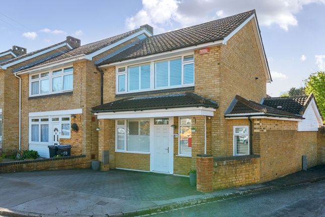 4 bedroom semi-detached house for sale