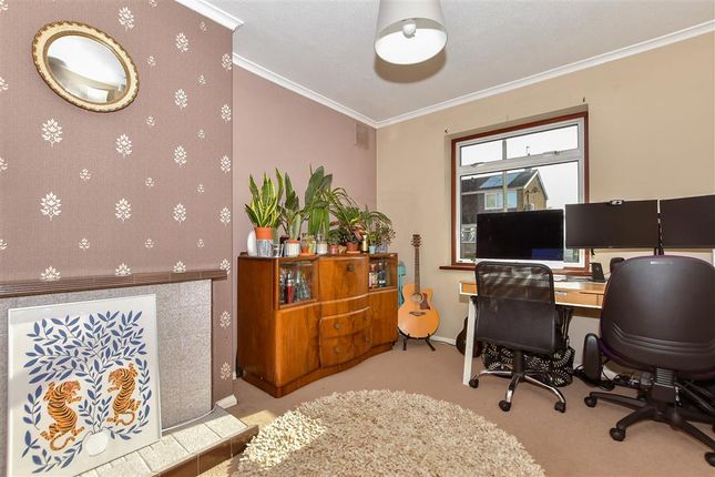 3 bed semi-detached house