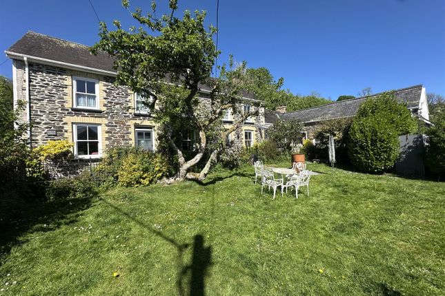 Castle Road, Pencader 3 bed detached house for sale