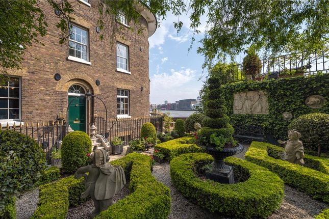 St Katharine By The Tower, London, E1W 4 bed detached house for sale