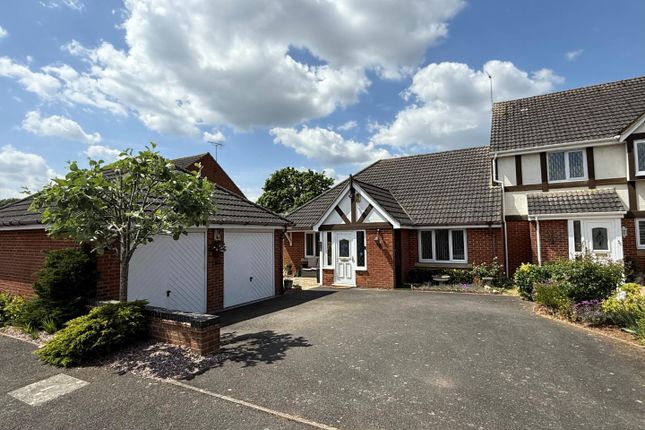Windingbrook Lane, Northampton NN4 2 bed semi
