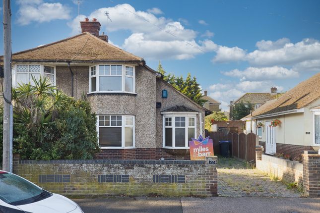 Station Approach Road, Ramsgate, CT11 3 bed semi