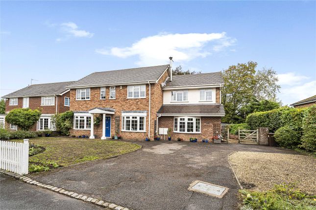 Courtenay Close, Sutton Courtenay, OX14 5 bed detached house for sale