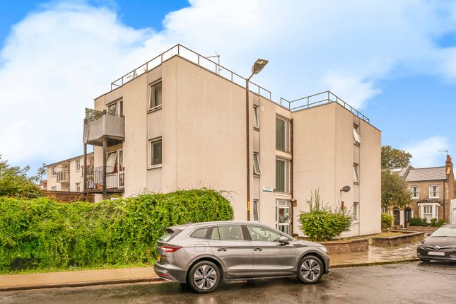 Stanbury Road, London, SE15 1 bed flat for sale