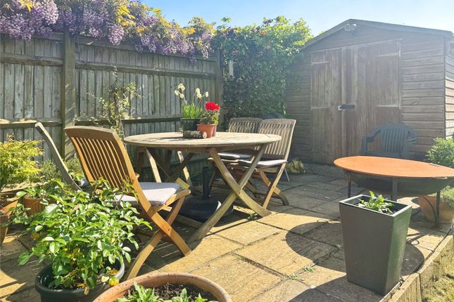 Sandhurst Avenue, Tunbridge Wells TN2 3 bed semi