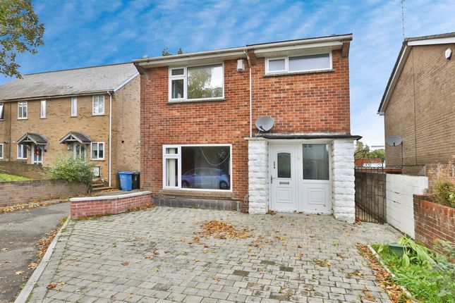3 bed detached house