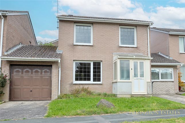 3 bedroom link detached house for sale