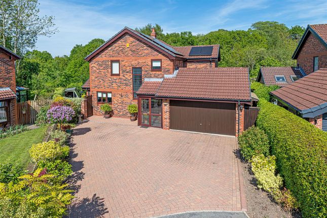 Sunbury Gardens, Appleton, Warrington 4 bed detached house for sale