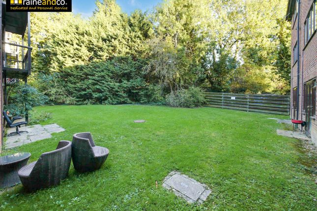 Wordsworth Court, Hatfield 1 bed flat for sale