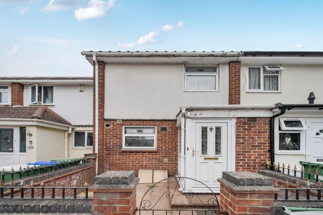 Whernside Close, London 3 bed house for sale