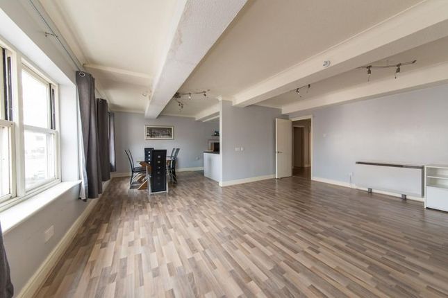 Dover Street, Canterbury, CT1 2 bed flat for sale